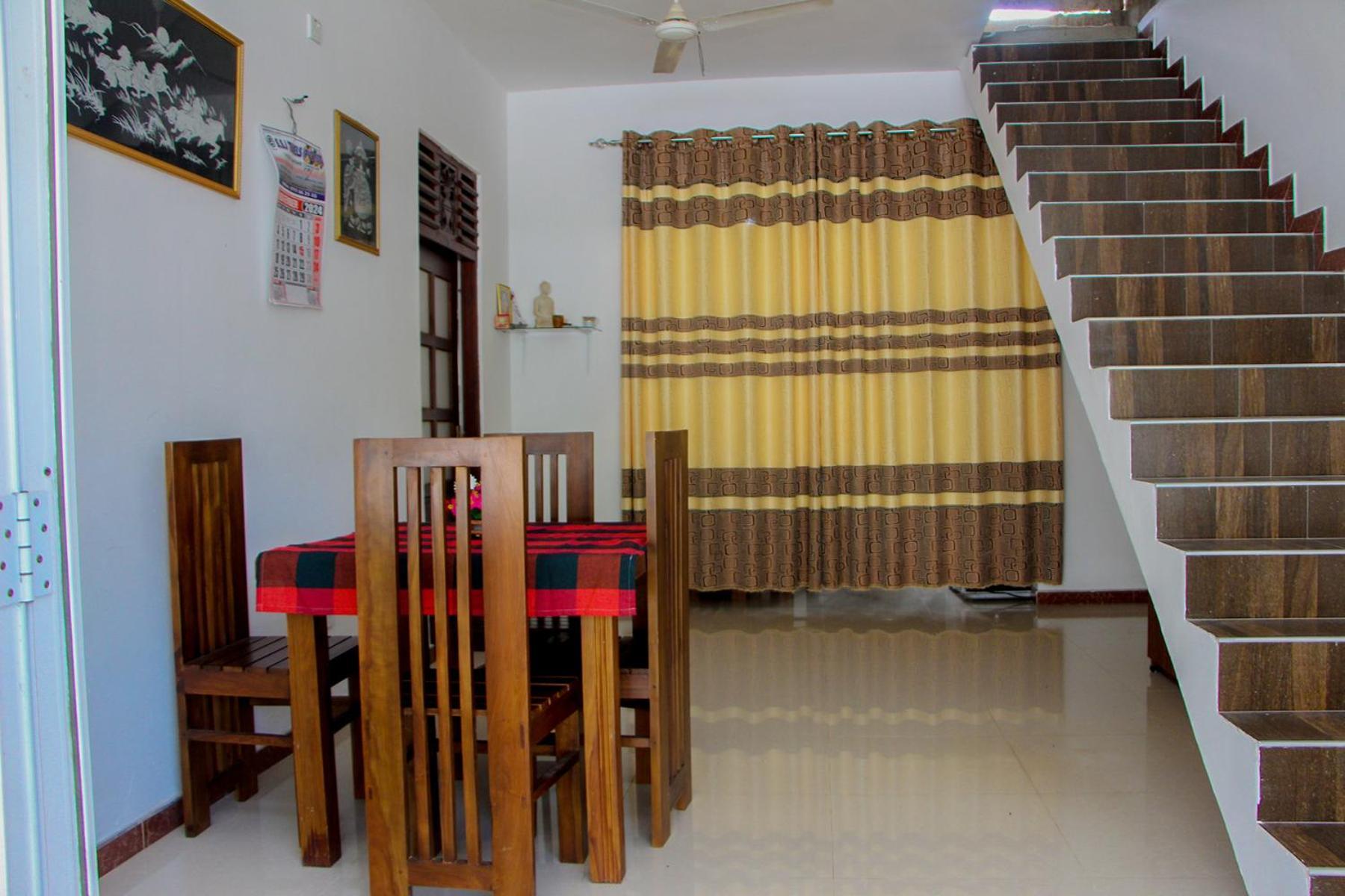 Sasmika Villa Surf And Yoga Hostel Уелигама Екстериор снимка