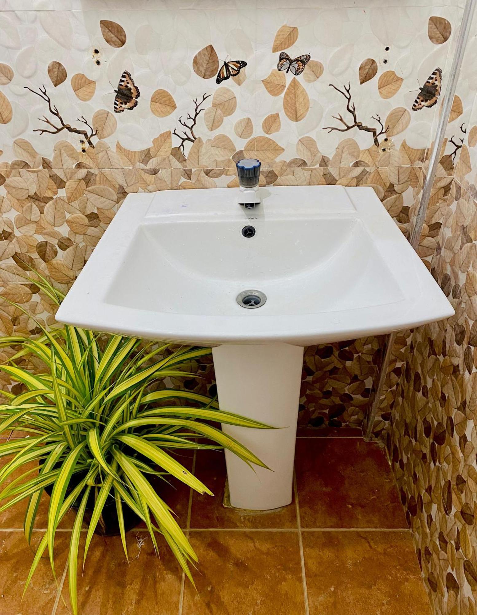 Sasmika Villa Surf And Yoga Hostel Уелигама Екстериор снимка